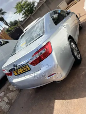 Toyota Camry 2010 Silver