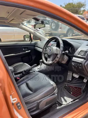Subaru XV 2015 Orange
