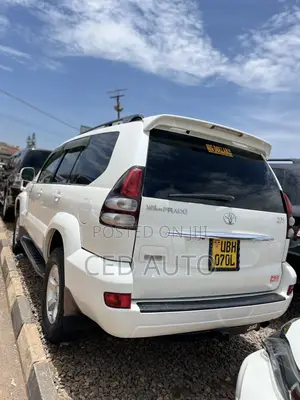 Toyota Land Cruiser Prado 2007 White