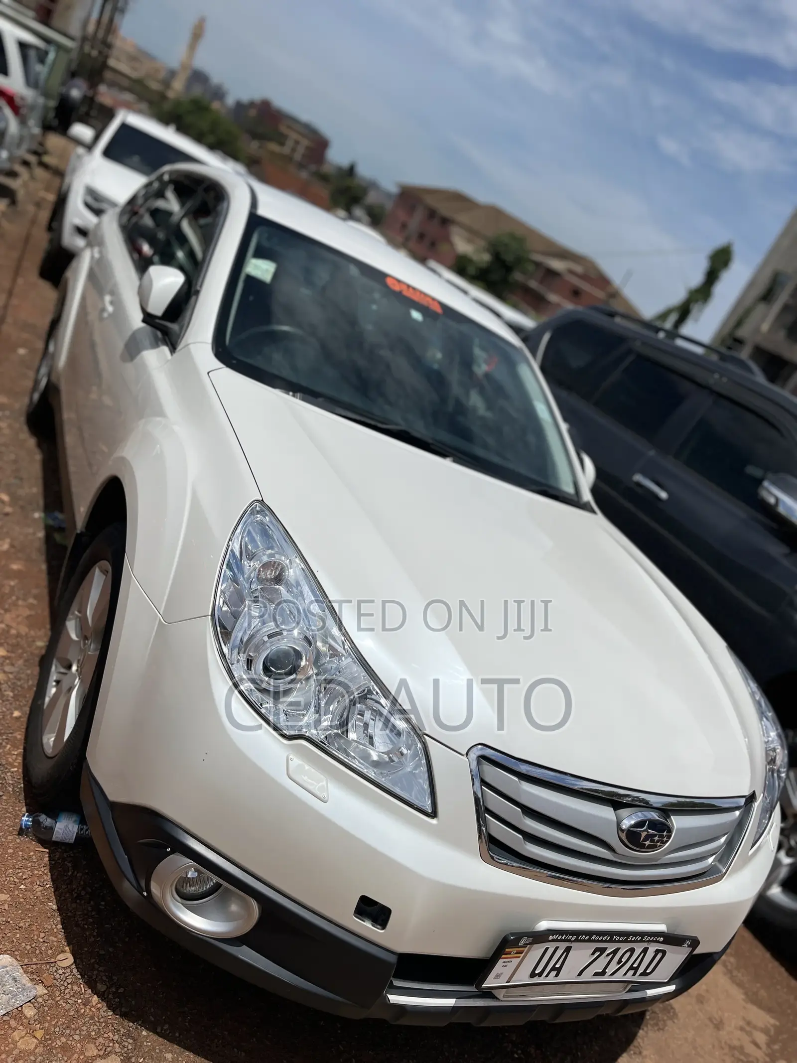 Subaru Outback 2010 White