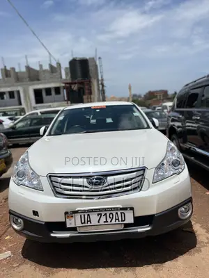 Subaru Outback 2010 White