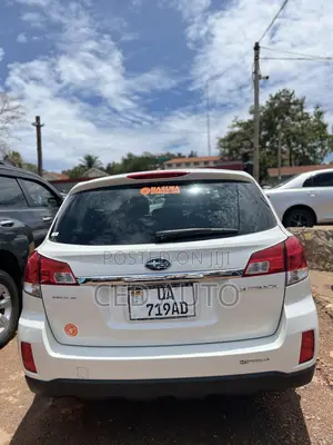 Subaru Outback 2010 White
