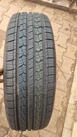 235/65r17 Landrider H/T
