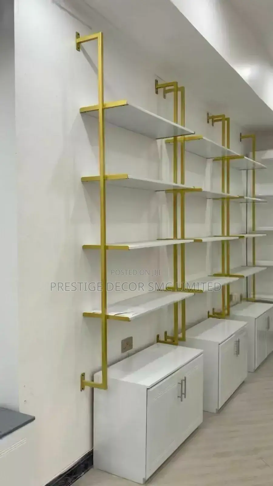 Beautiful Shelves Amazing Class
