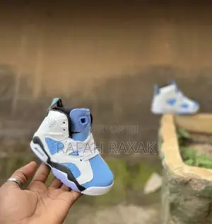 Original Kid’S White/Blue Air Jordan 6 Retro Kid’S Sneakers
