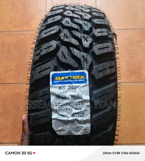 215/75r15 Maxtrek Mud Trac