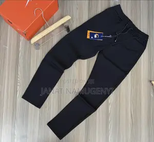 Plain Black Sweater Pant