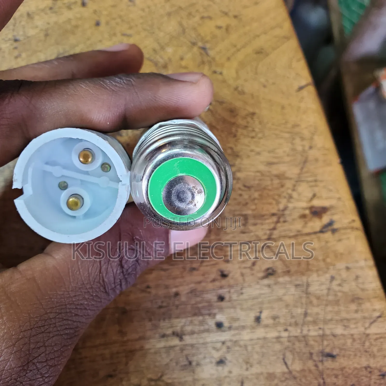 E27/B22 Light Bulb Lamp Holder Adapter Converter.