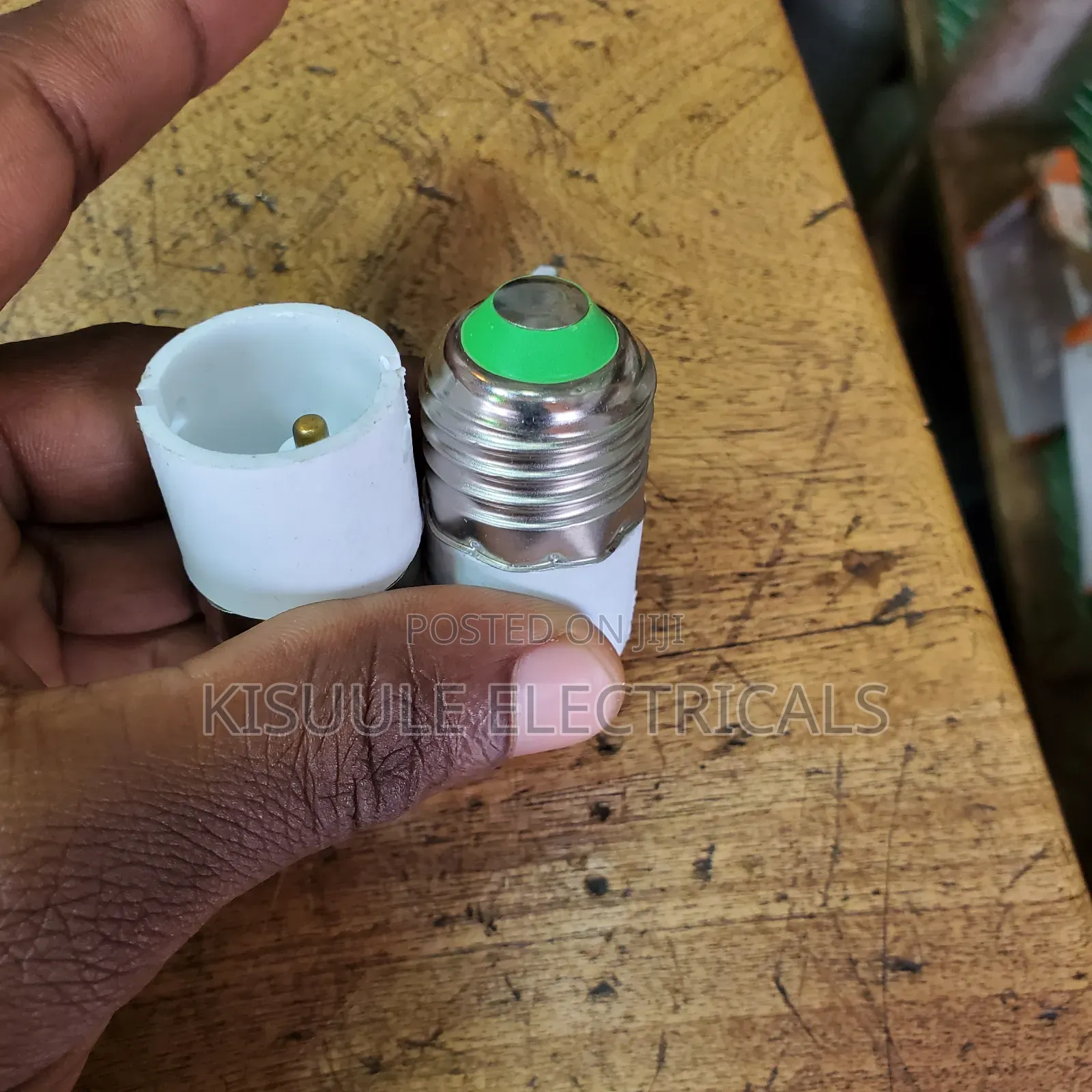 E27/B22 Light Bulb Lamp Holder Adapter Converter.