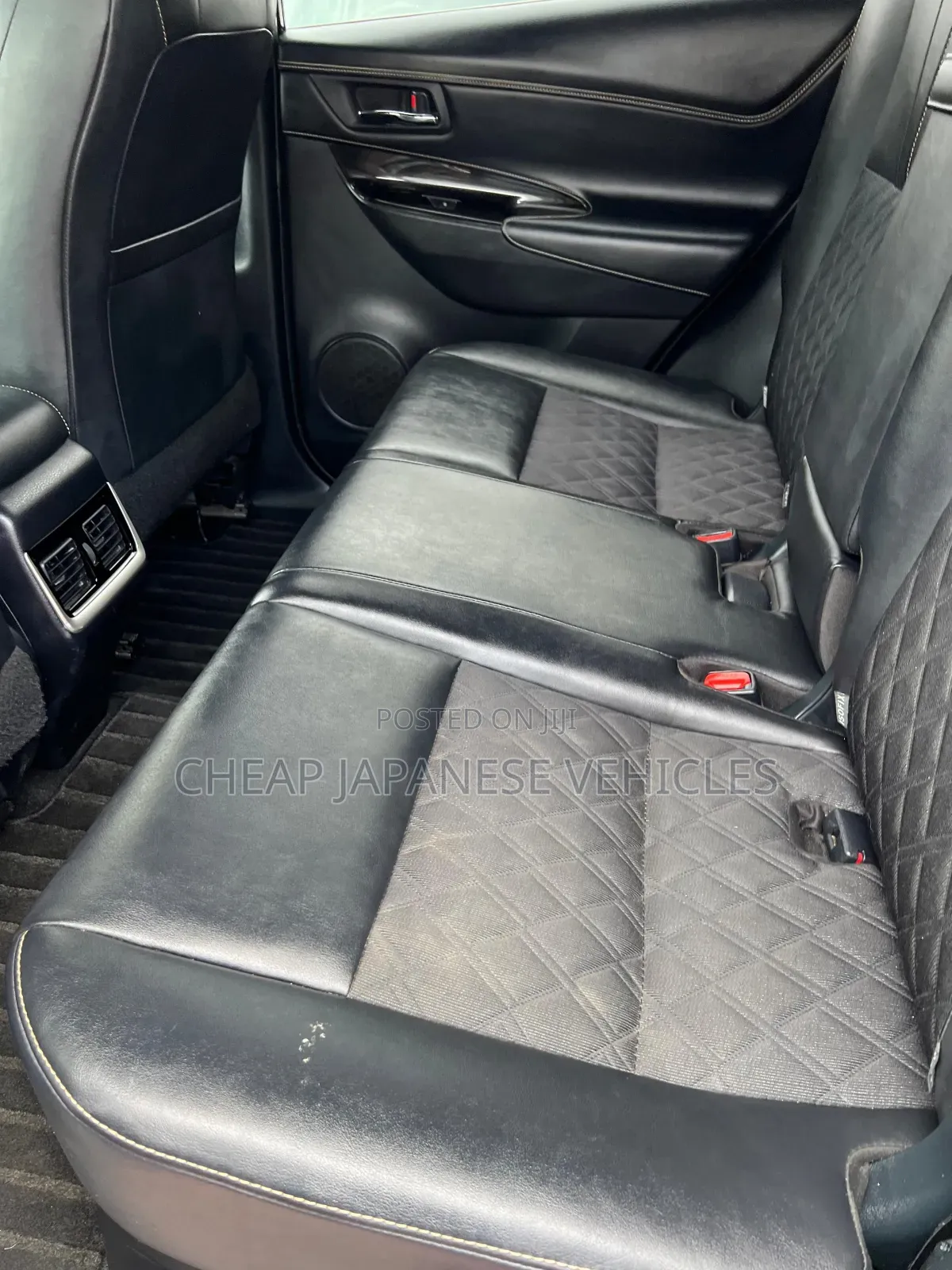 Toyota Harrier 2.0 2017 White
