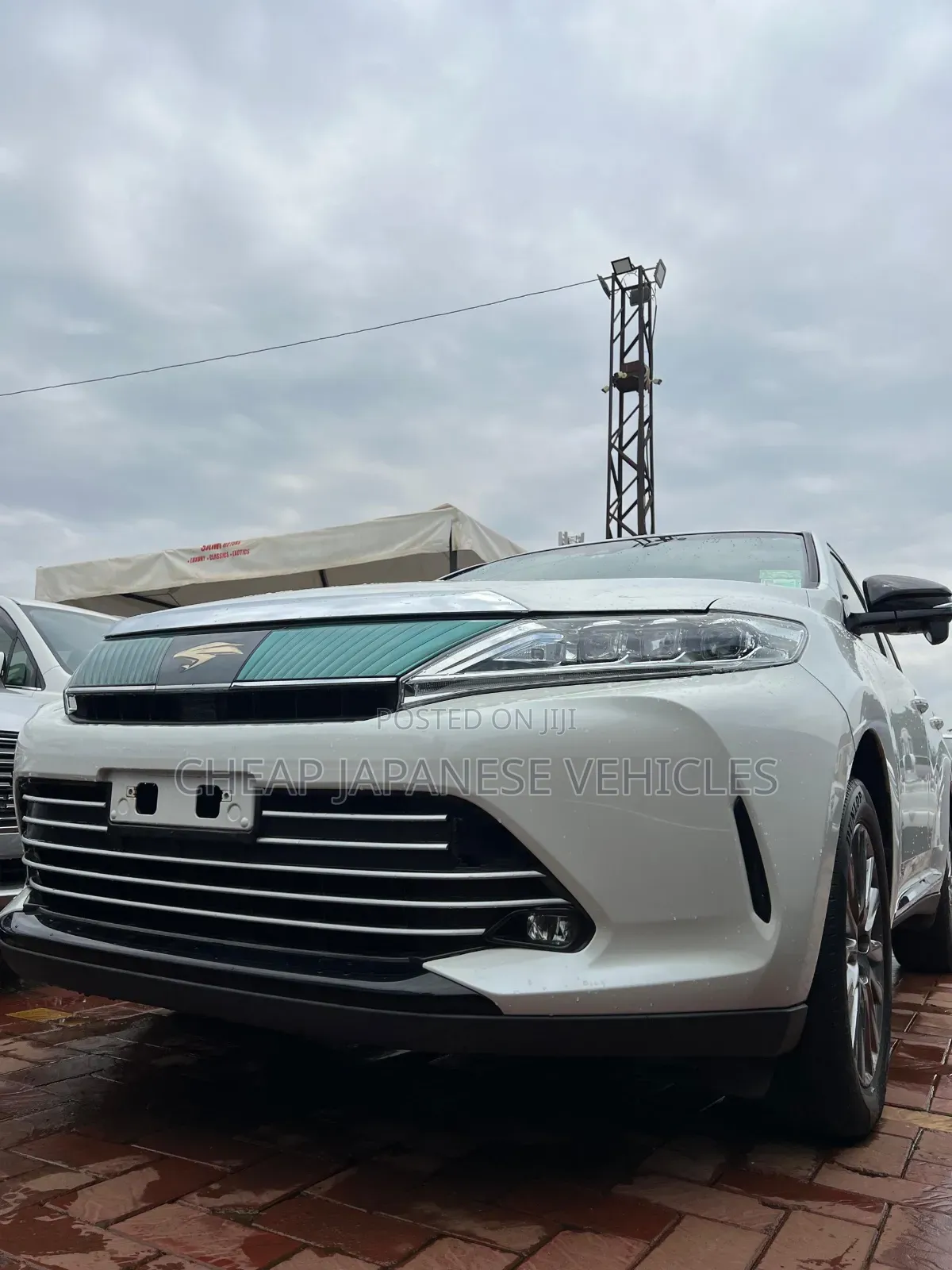 Toyota Harrier 2.0 2017 White