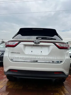 Toyota Harrier 2.0 2017 White