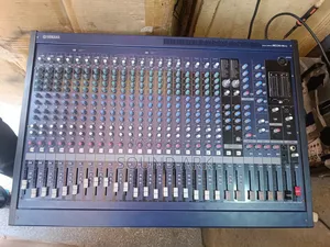 Mg 24 Mixer Console