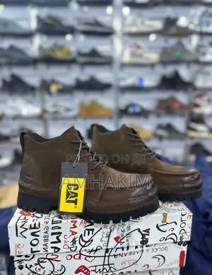 Classic Caterpillar Casual Leather Ankle Boots in Stock