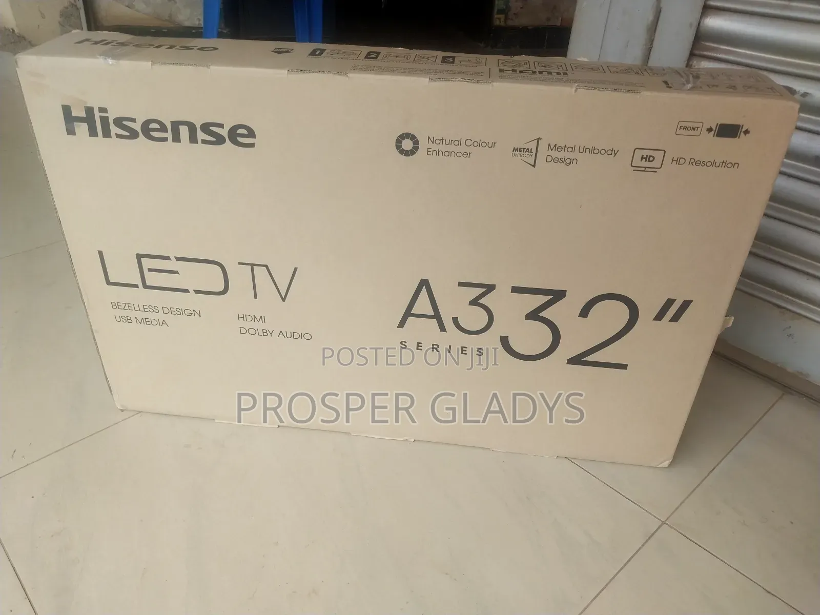 Hisense 32 Digital Flat Screen Flameless.
