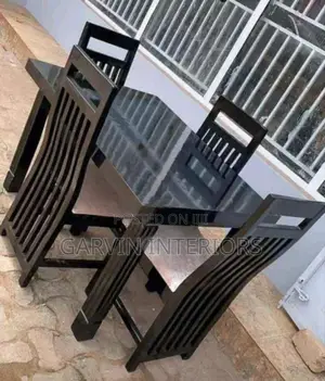 Classic Dinning Table