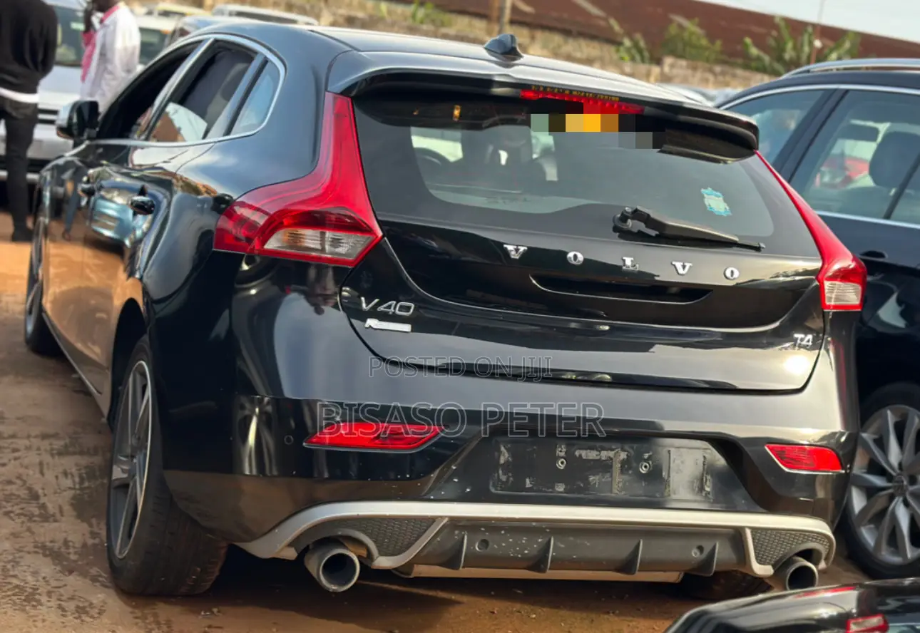 Volvo V40 2014 Black
