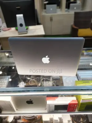 Laptop Apple MacBook Pro 2012 6GB Intel Core I5 HDD 320GB