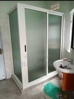 Aluminum Showering Cabins