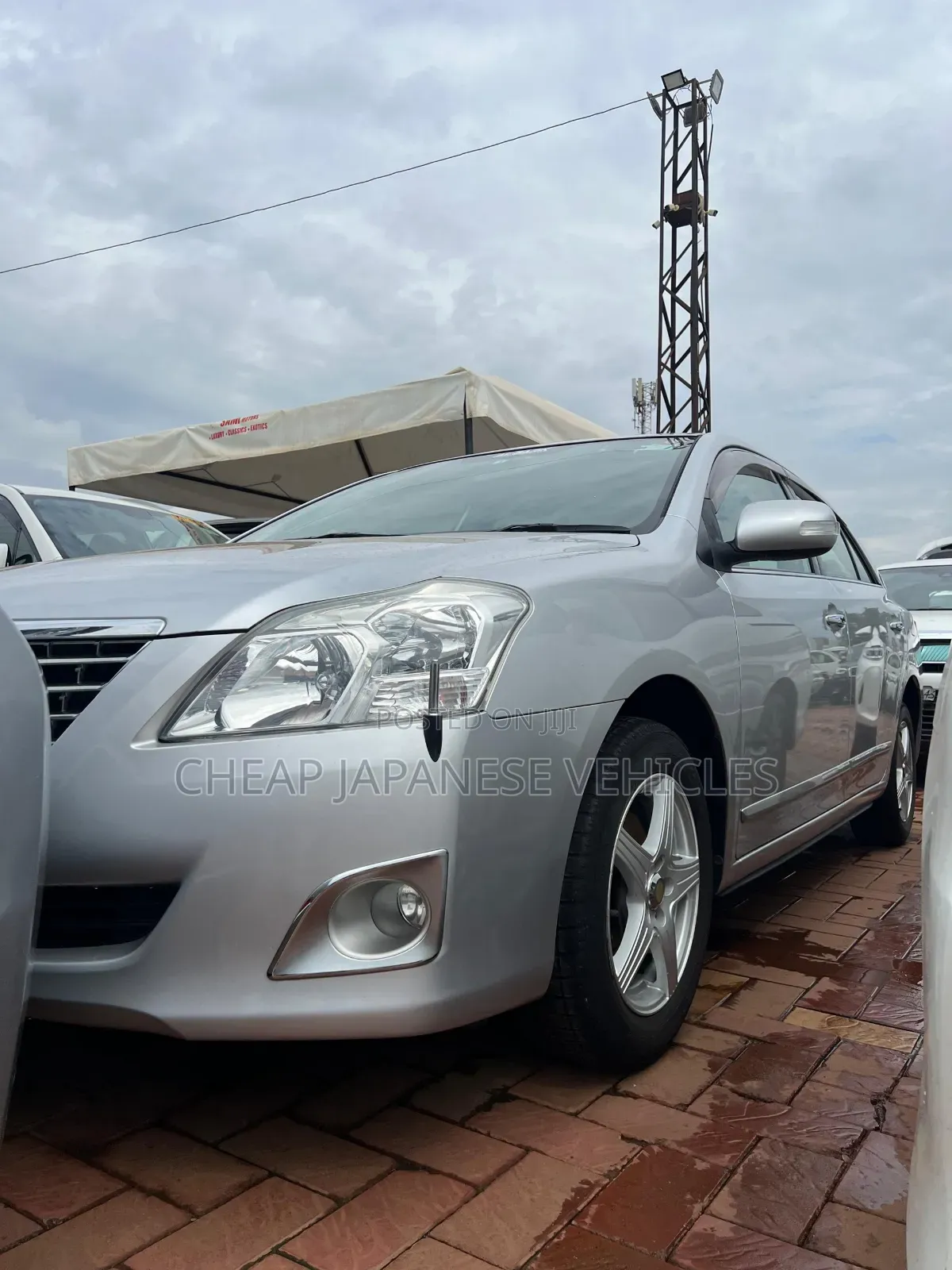Toyota Premio 2013 Silver