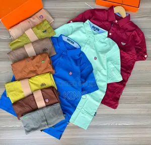 Lita Collet T-Shirts