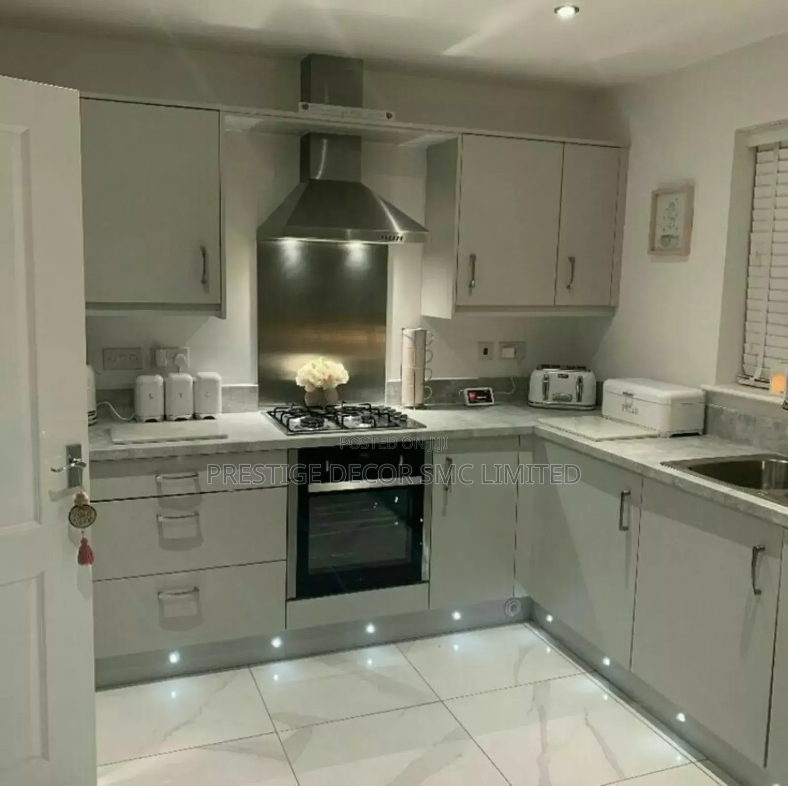 Beautiful Kitchen Iconic Decoration