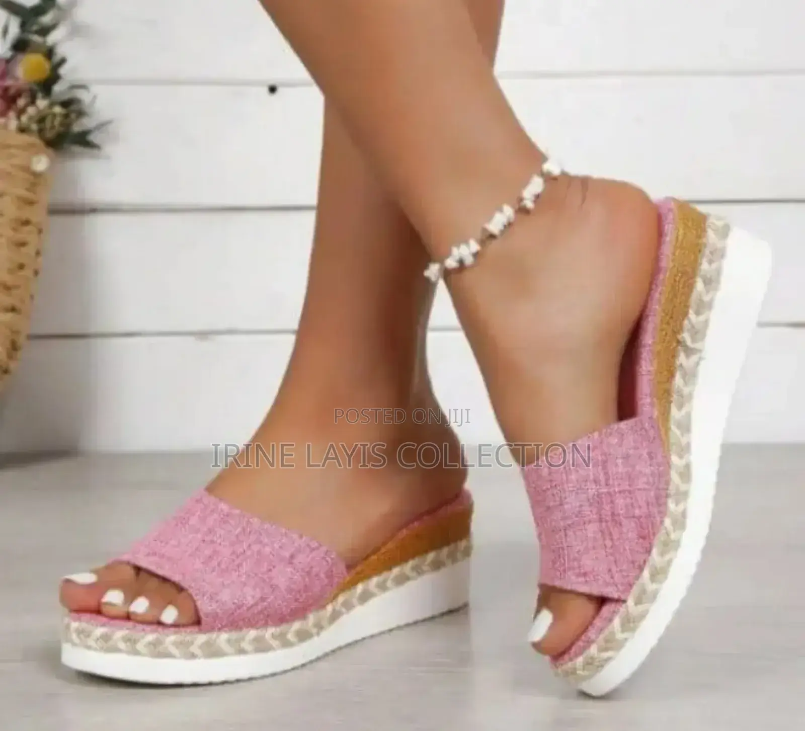 Lady's Flat Shoes