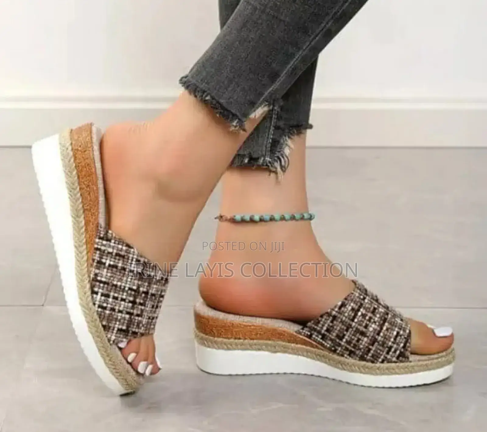 Lady's Flat Shoes