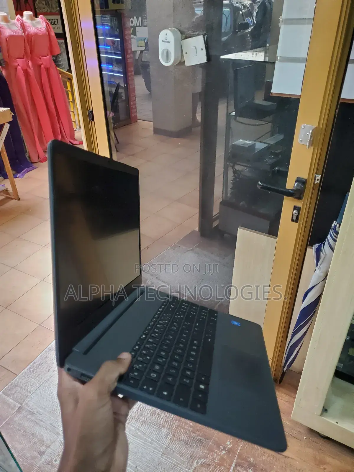 Laptop HP 15s 4GB Intel Celeron SSD 256GB