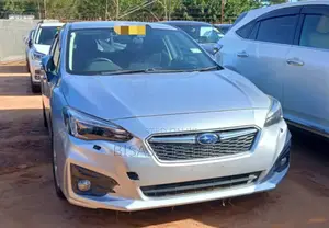 Subaru Impreza 2.0i Premium AWD 2017 Silver