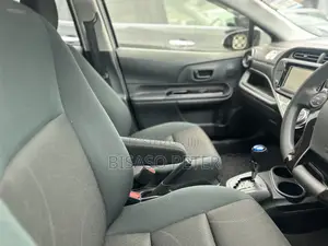 Toyota Aqua 2015 Silver