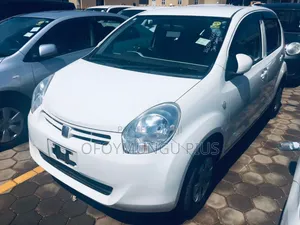 Toyota Passo 1.0 AWD 2010 White