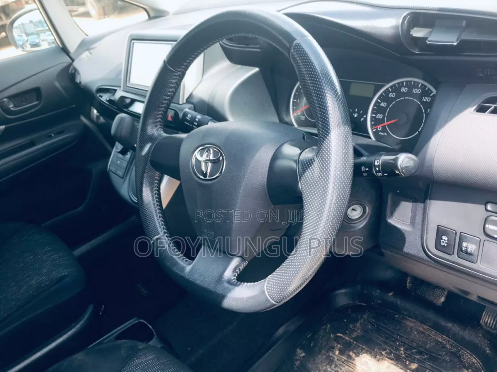 Toyota Wish 2011 White