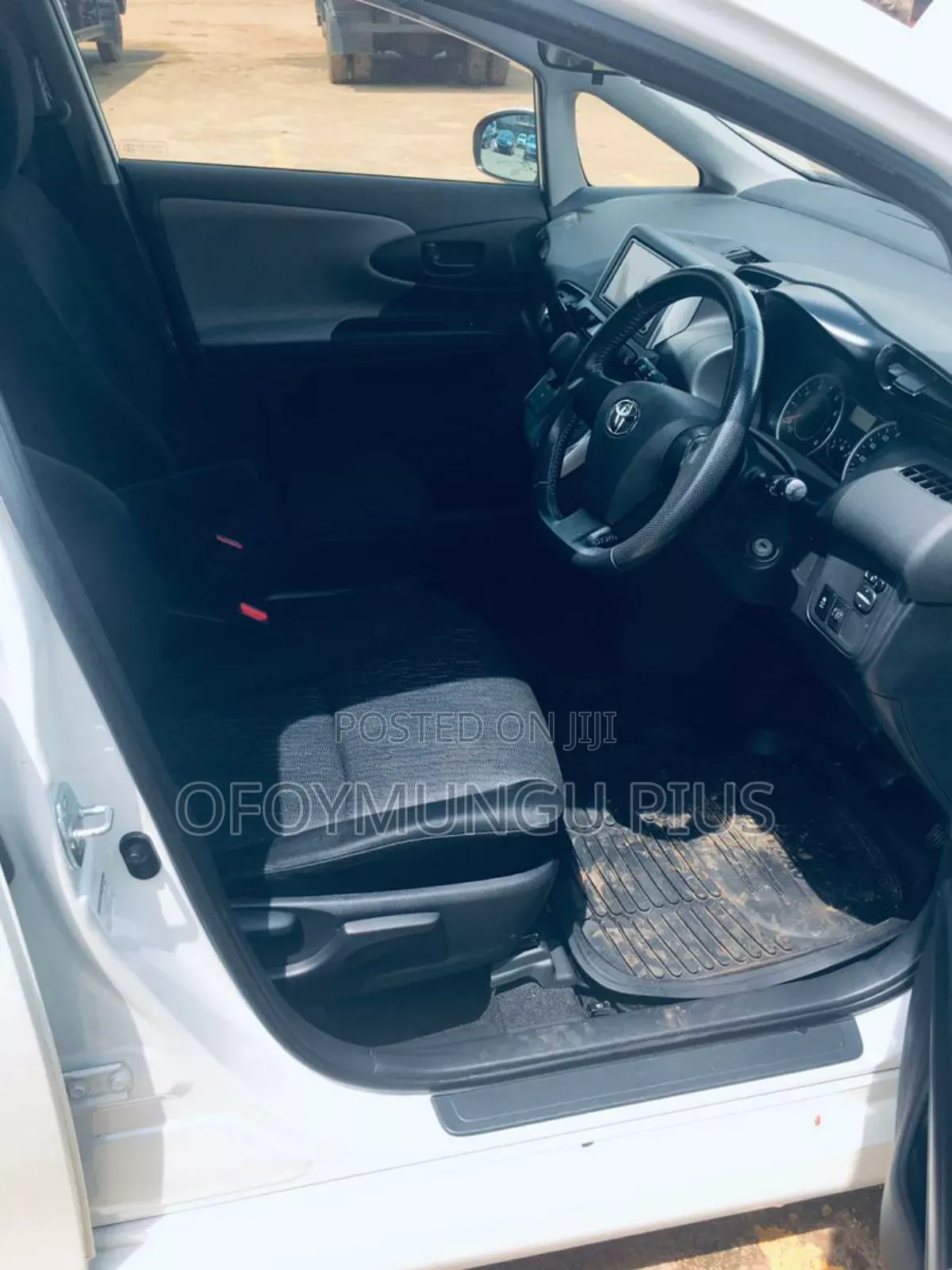 Toyota Wish 2011 White