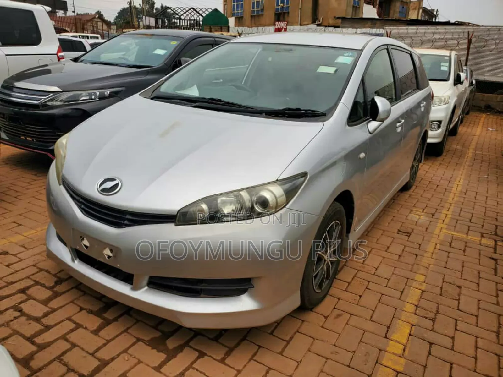 Toyota Wish 2011 Silver