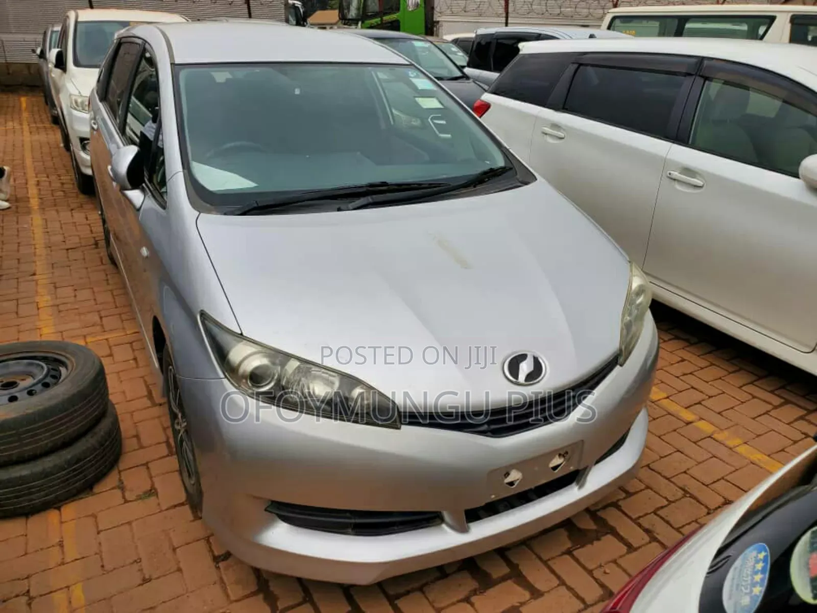 Toyota Wish 2011 Silver