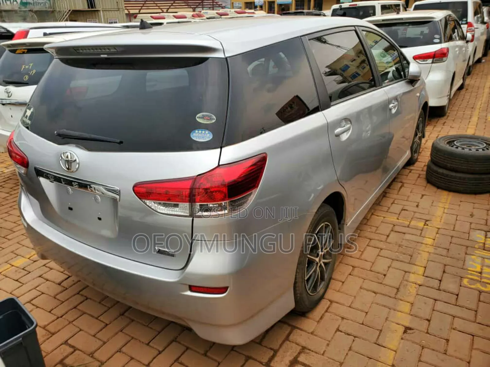 Toyota Wish 2011 Silver