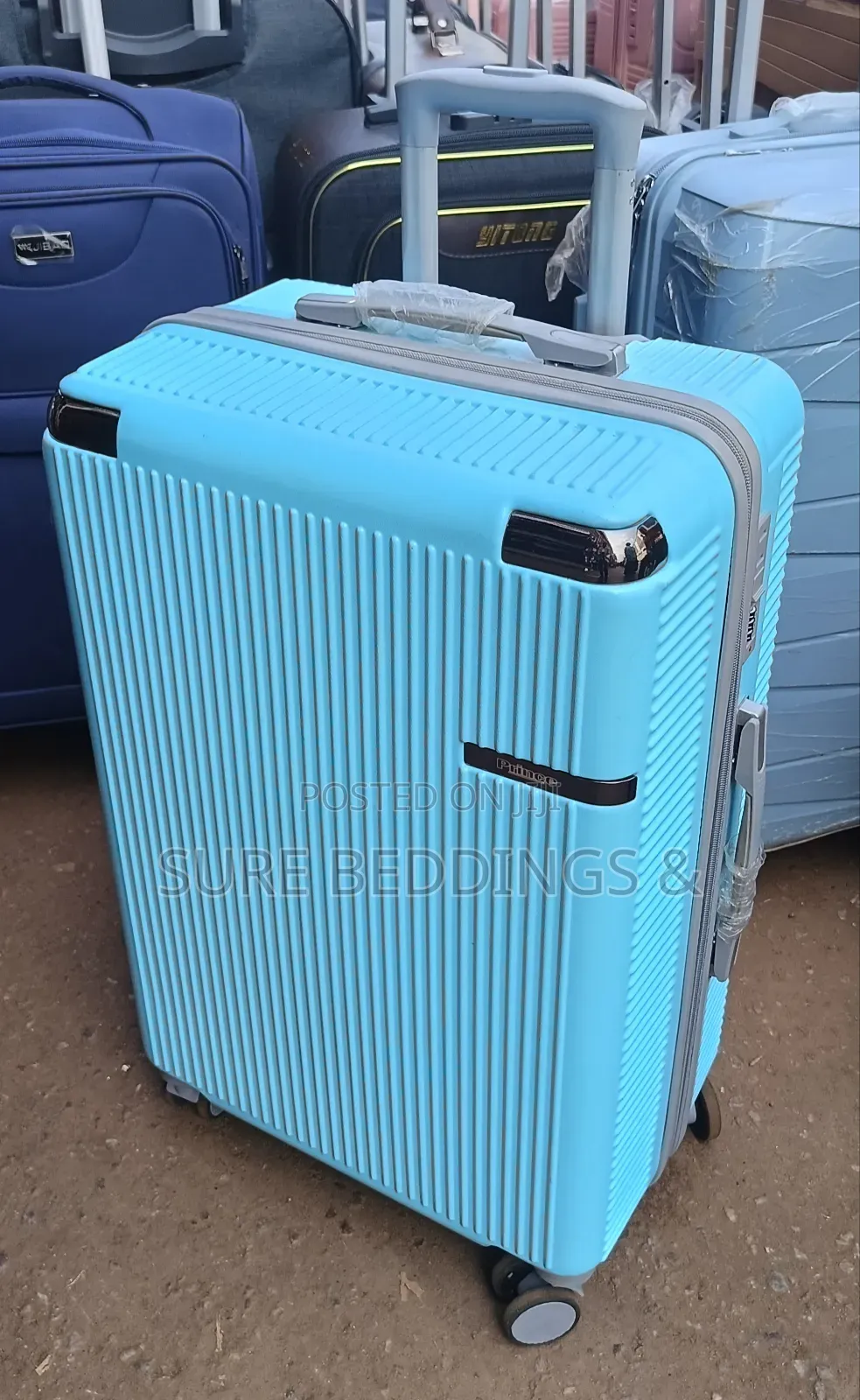 Pax Royal Suitcase