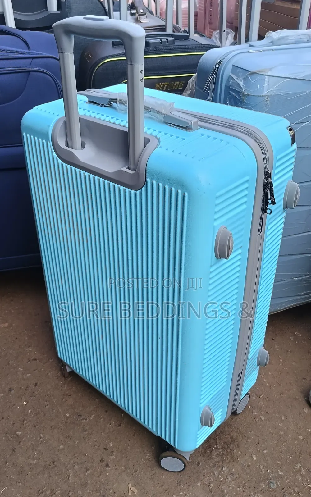 Pax Royal Suitcase