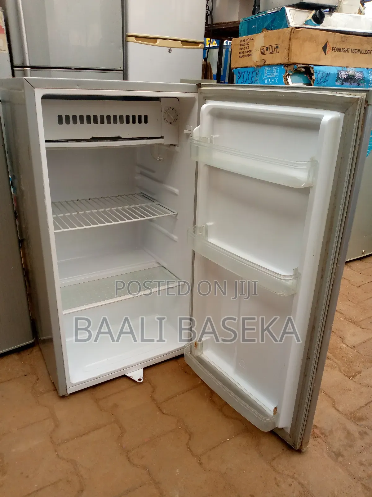 Fridge/Refrigerator/Sachi