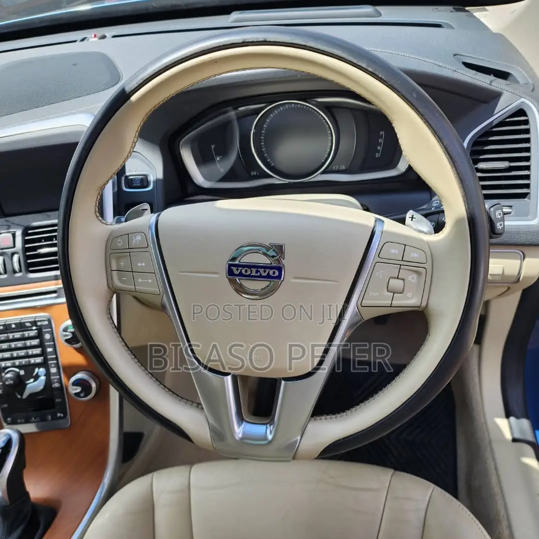 Volvo XC60 2016 Blue