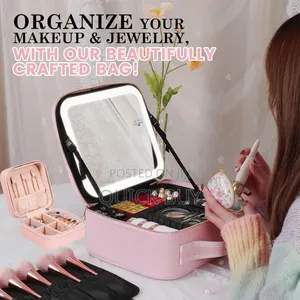 Travel Make Up Organiser Bag With Led Light Vanity Mirror
