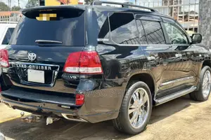 Toyota Land Cruiser 4.6 V8 ZX 2010 Black