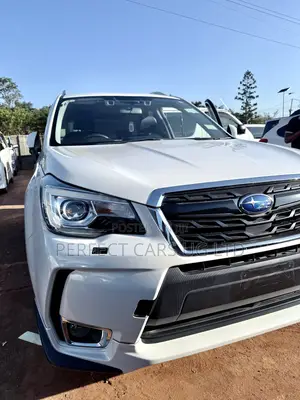 Subaru Forester 2016 Off white