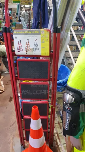 Metallic Ladder /6steps