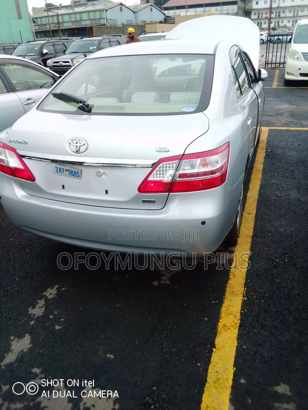 Toyota Premio 2012 Silver
