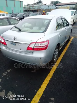 Toyota Premio 2012 Silver