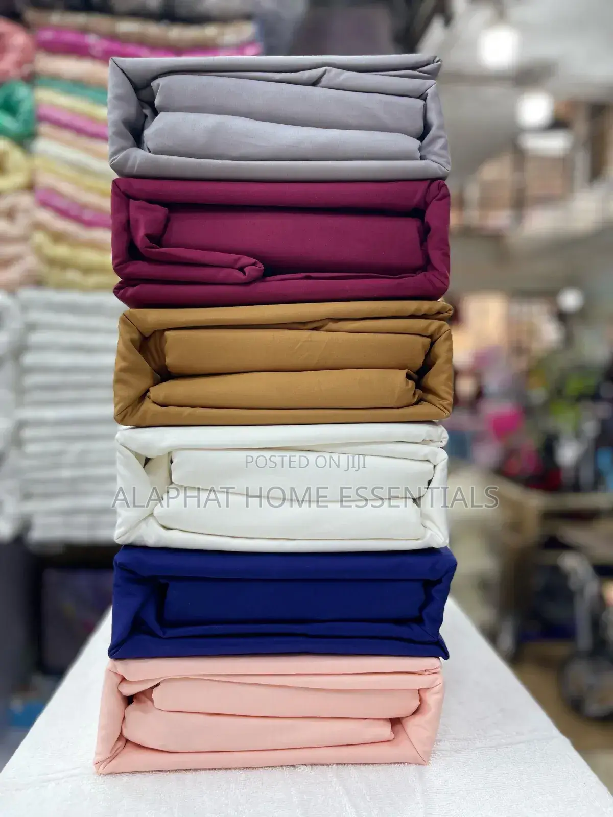 Pure Cotton 8*7 Bedsheets With 4pcs.
 