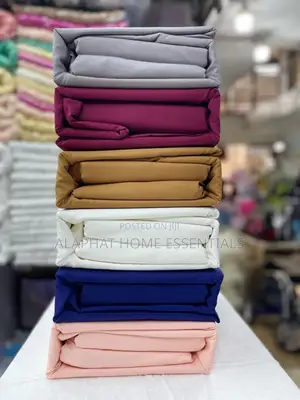 Pure Cotton 8*7 Bedsheets With 4pcs.
 
