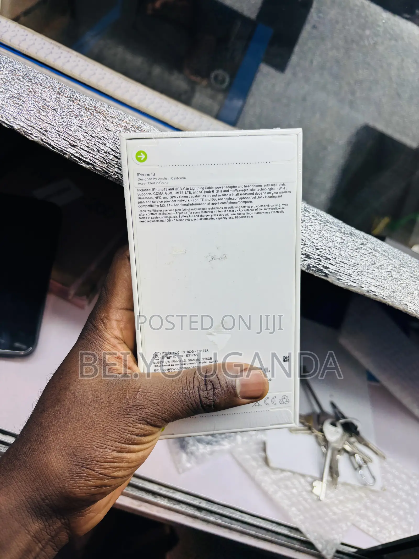 New Apple iPhone 13 128 GB White